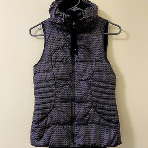 Lululemon down puffer vest size 4